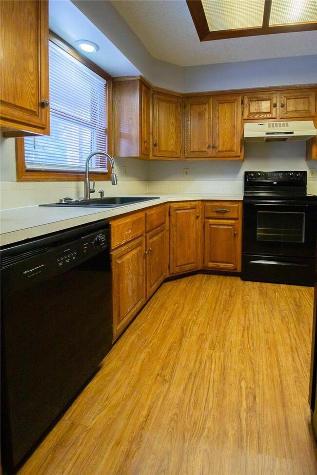 3 Estes Dr, Bella Vista, AR 72715 - photo 6