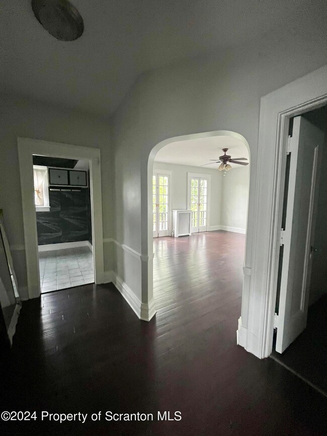 835 N Webster Ave unit 2, Scranton, PA 18510 - photo 4