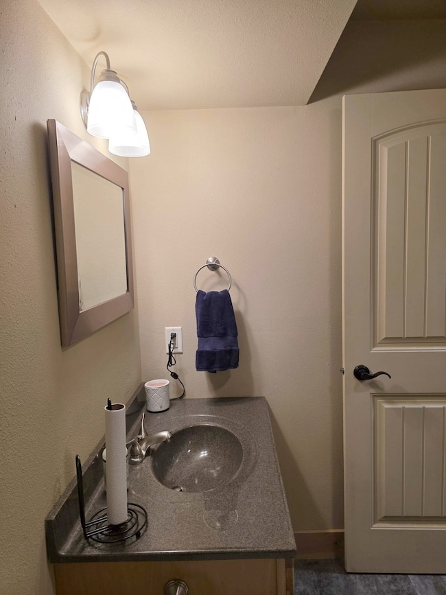 3138 Wynne Ave, Butte, MT 59701 - photo 6