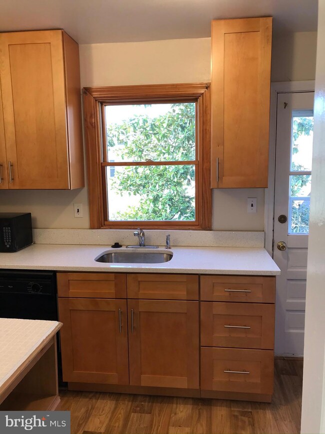 5422 Varnum St, Bladensburg, MD 20710 - photo 4