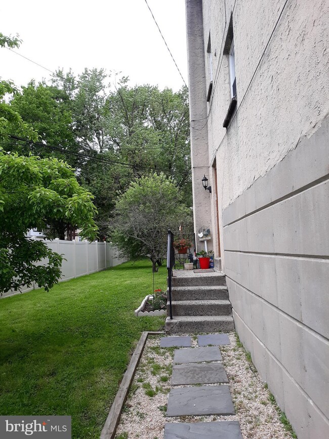 158 N Union Ave, Lansdowne, PA 19050 - photo 3