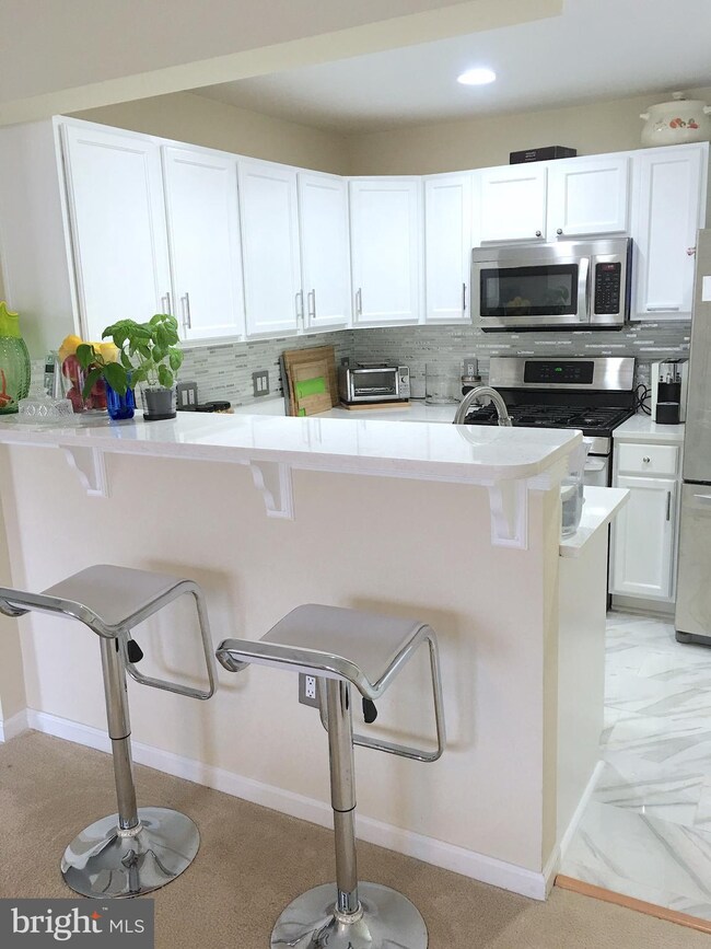 11812 Eton Manor Dr unit 104, Germantown, MD 20876 - photo 6