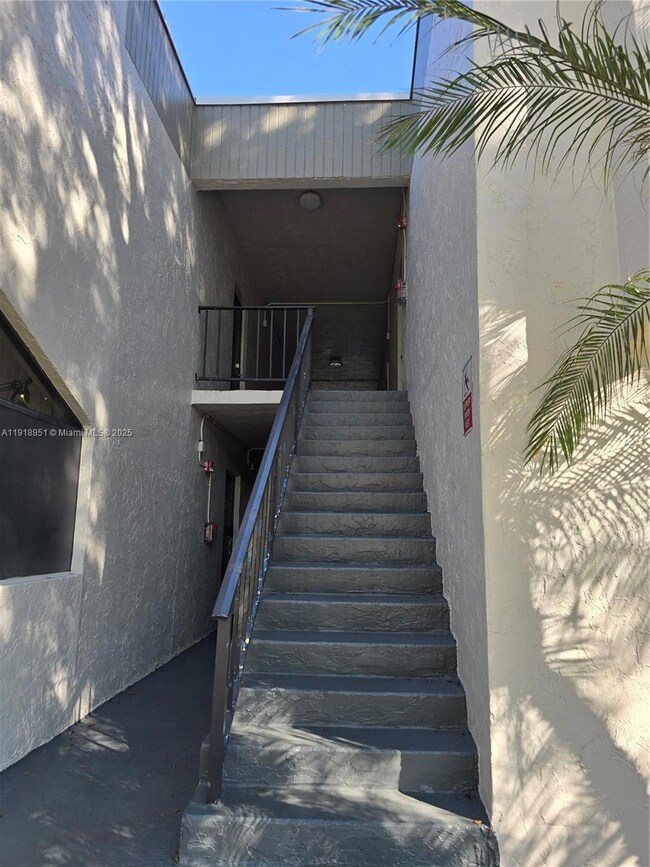 7925 SW 104th St unit 201-E, Miami, FL 33156 - photo 5
