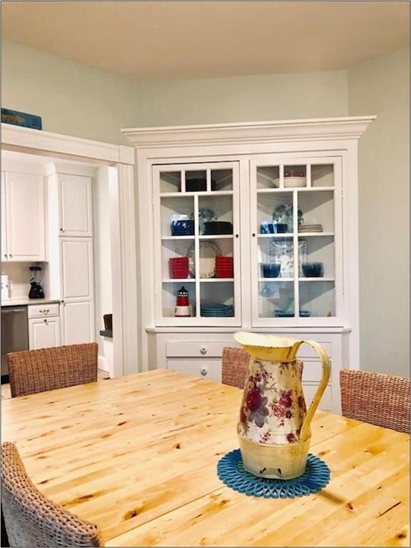 475 Woodruff Ave, Wakefield, RI 02879 - photo 7