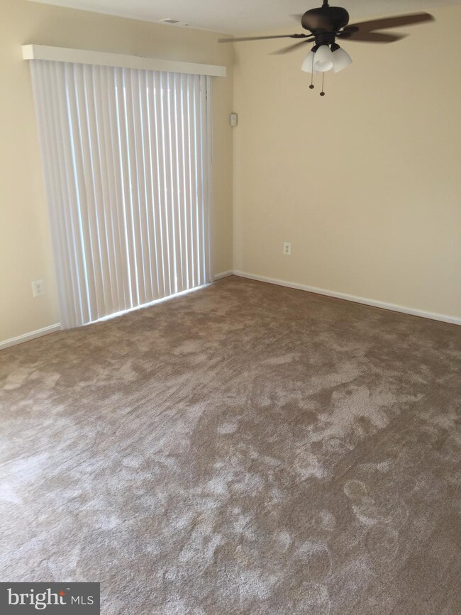 9611 Axehead Ct, Randallstown, MD 21133 - photo 4