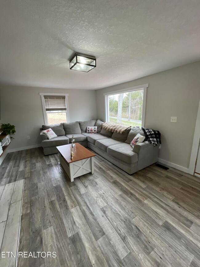 1566 Mountain Rd, Andersonville, TN 37705 - photo 7