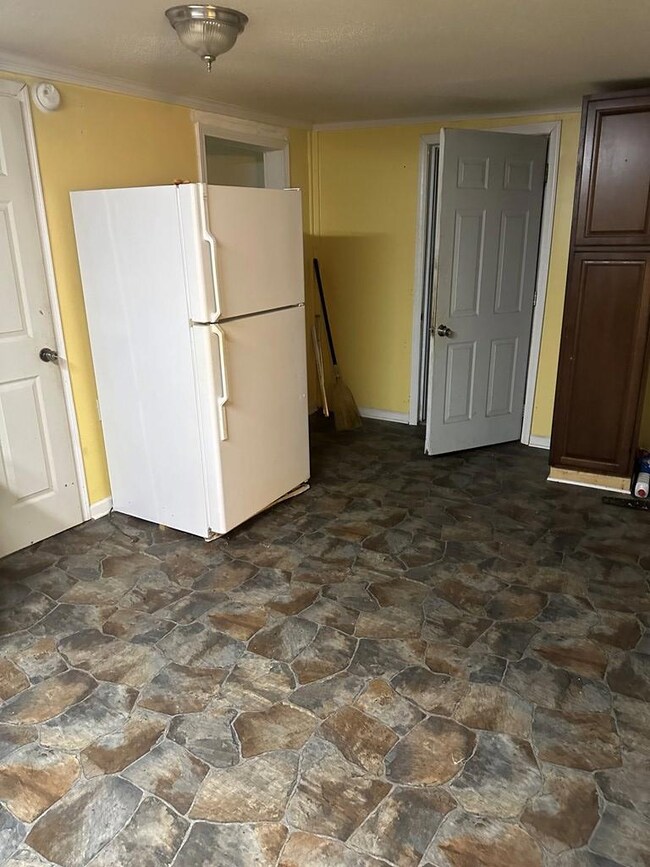 340 Academy St, Americus, GA 31709 - photo 3