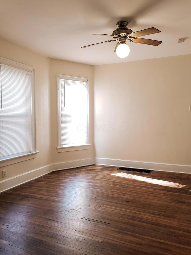 295 S Eureka Ave, Columbus, OH 43204 - photo 7