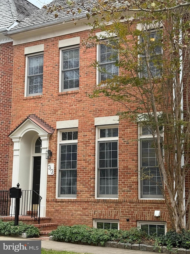 313 Hart Rd, Gaithersburg, MD 20878 - photo 2