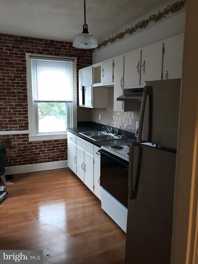 113 S Washington St unit 2, Havre de Grace, MD 21078 - photo 3