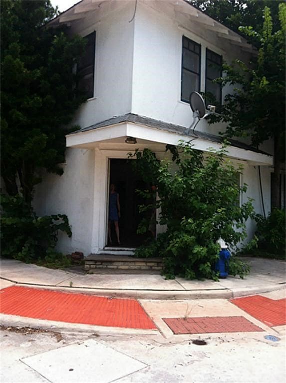 1007 Jewett St, Houston, TX 77009 - photo 2