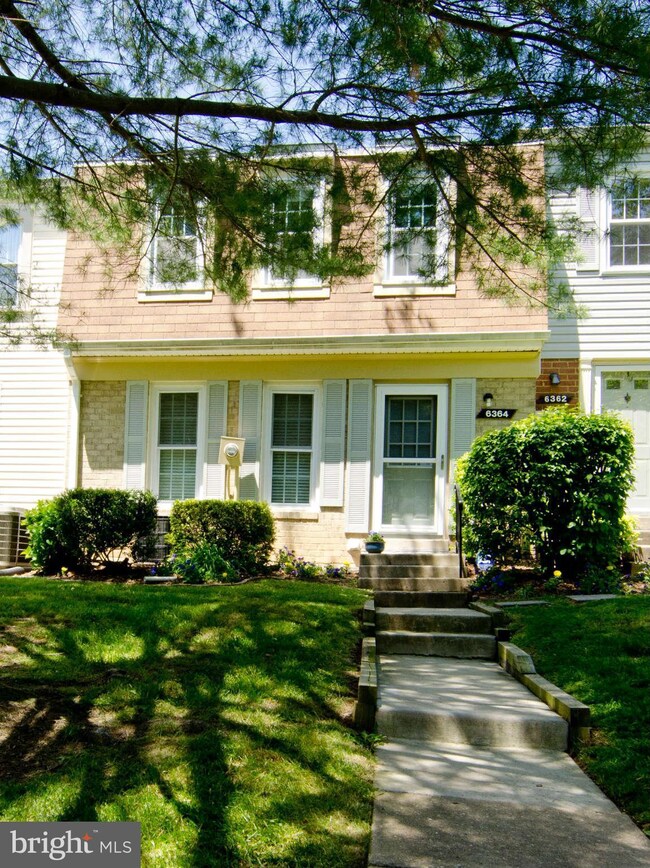 6364 Birch Leaf Ct unit 2B, Burke, VA 22015 - photo 2