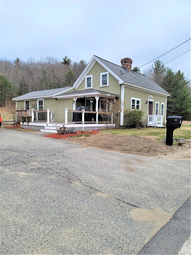 44 Newfield Front Pic