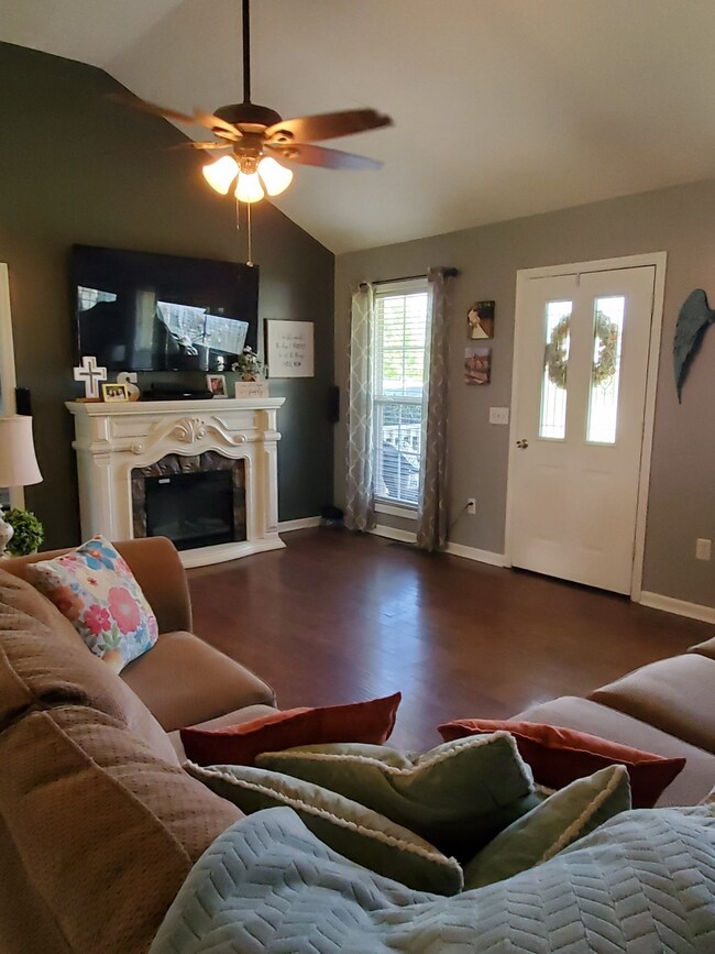 103 Ritch View Dr, Shelbyville, TN 37160 - photo 3