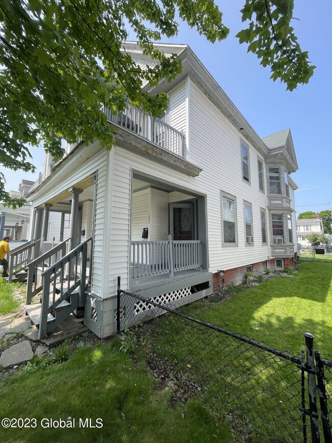 197 6th Ave, Troy, NY 12180 - photo 3