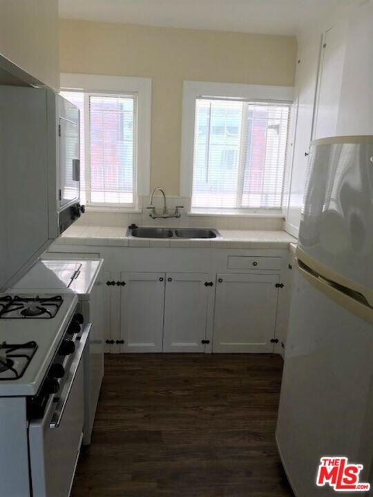 1764 N La Brea Ave, Los Angeles, CA 90046 - photo 5