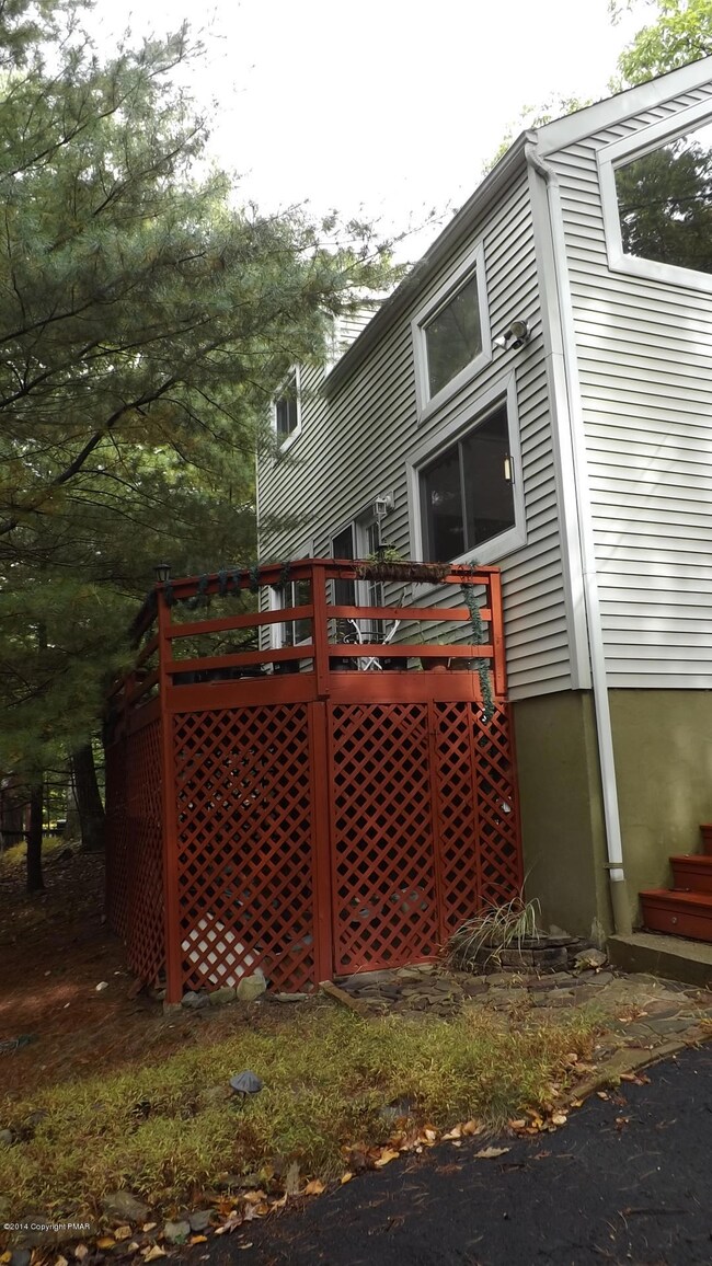 1193 Kensington Dr, East Stroudsburg, PA 18301 - photo 3