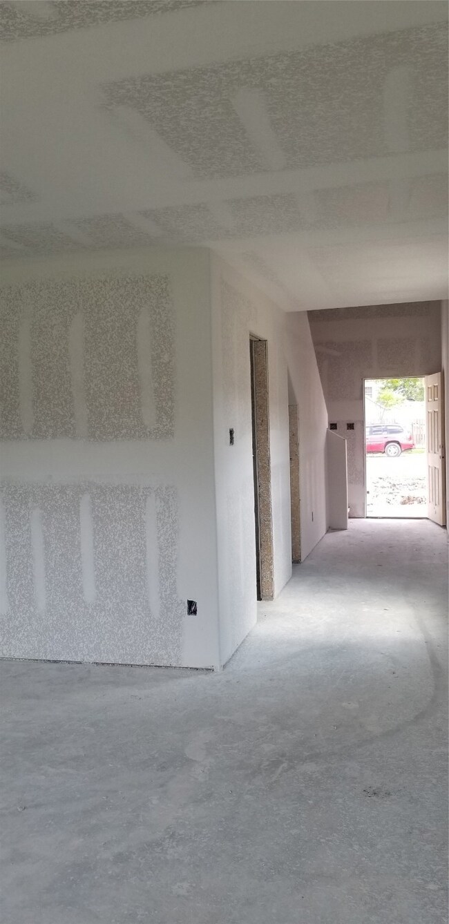 2908 5th St, Bay City, TX 77414 - photo 7