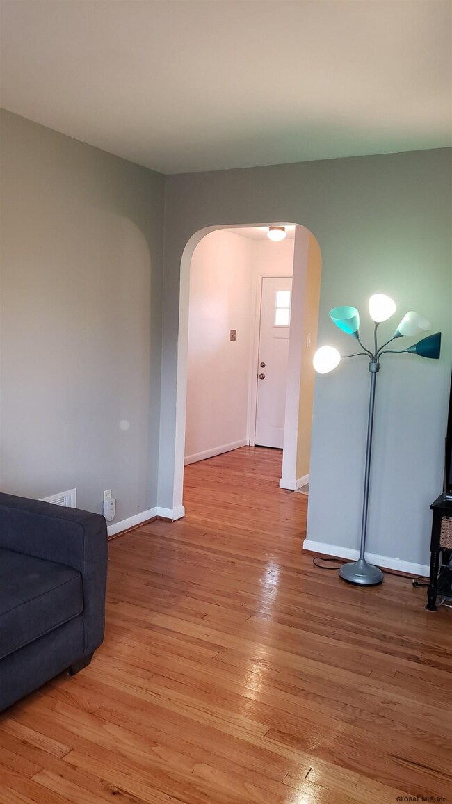 21 Craigie Ave, Schenectady, NY 12302 - photo 6