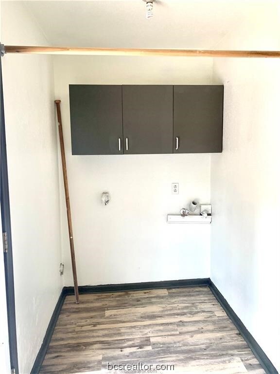 1605 Mossglenn Cir, College Station, TX 77840 - photo 7