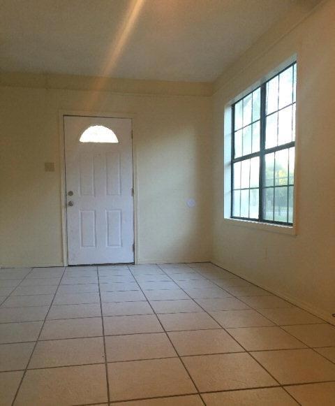 515 S 7th St, Donna, TX 78537 - photo 3
