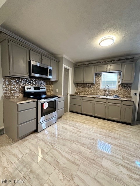 216 E 33rd St, Lorain, OH 44055 - photo 6