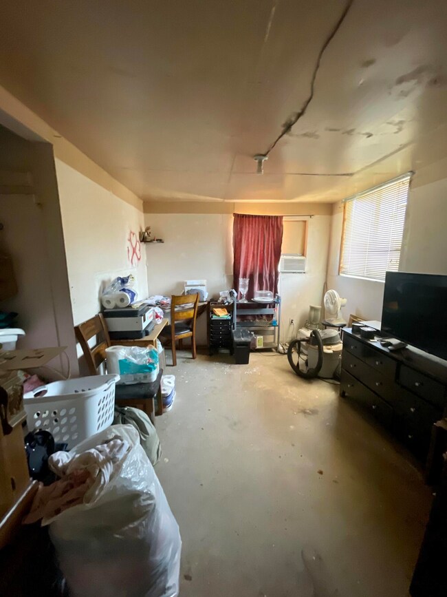 6D8D2AA1-ED71-4EE4-ADBF-8D0AD6E1C075