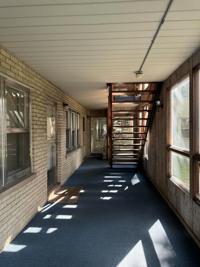 Eagle Ridge Condominium unit 36, Highland, IN 46322 - photo 7