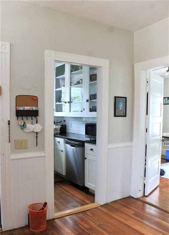 122 5th St unit 2, Providence, RI 02906 - photo 5