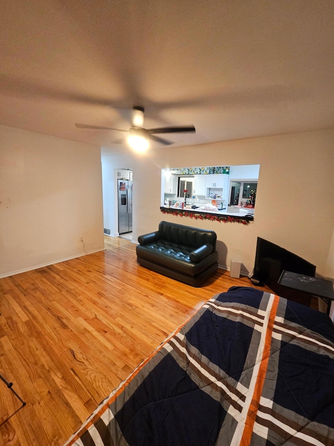 41357 Estate Dr, Sterling Heights, MI 48313 - photo 2