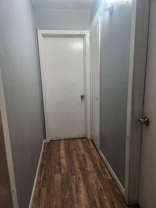 9212 Weedy Ln, Houston, TX 77093 - photo 6