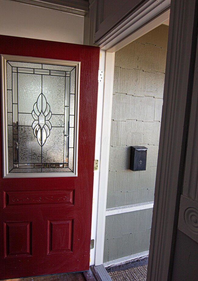 FRONT DOOR 2