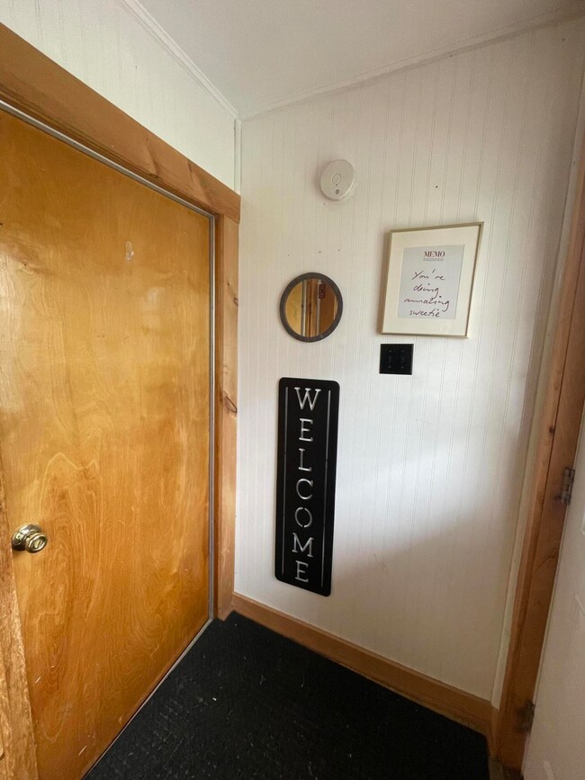 146 Lincoln St, Bangor, ME 04401 - photo 2