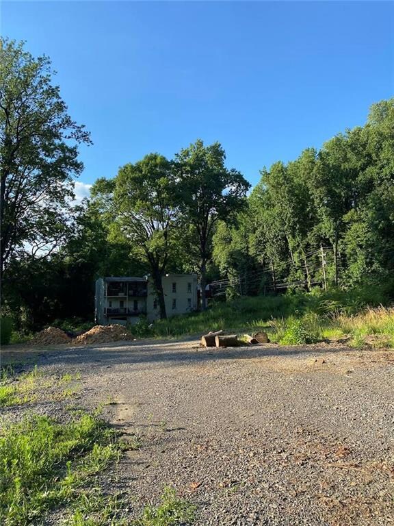 2640 S 4th St, Allentown, PA 18103 - photo 2