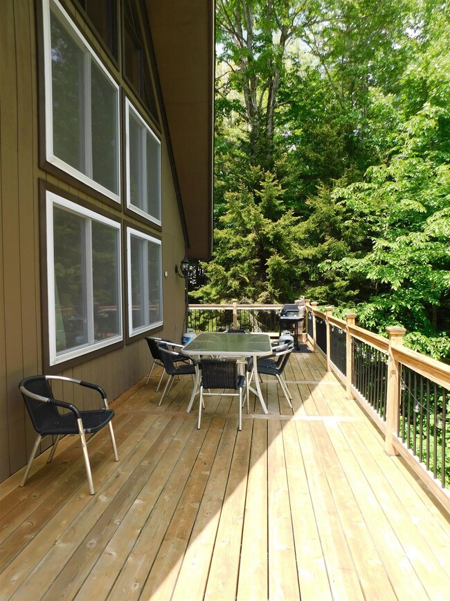 193 Chimney Hill Rd, Wilmington, VT 05363 - photo 4