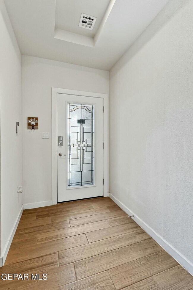 13749 Flora Vista Ave, Horizon City, TX 79928 - photo 4