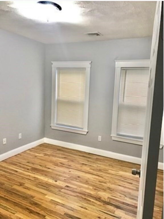 220 Pearl St unit 3, Somerville, MA 02145 - photo 2