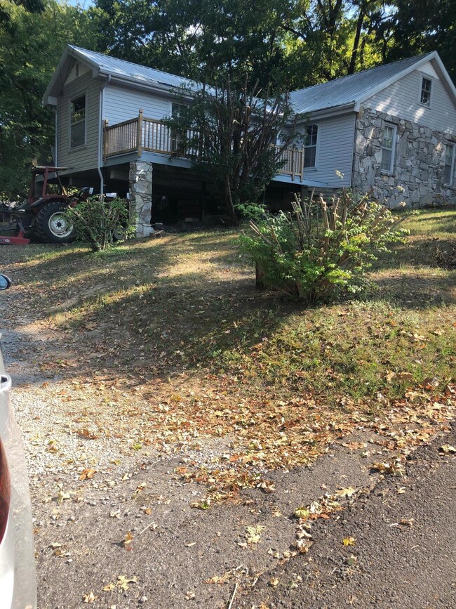 234 McCreary Hgts Dr, Dickson, TN 37055 - photo 4