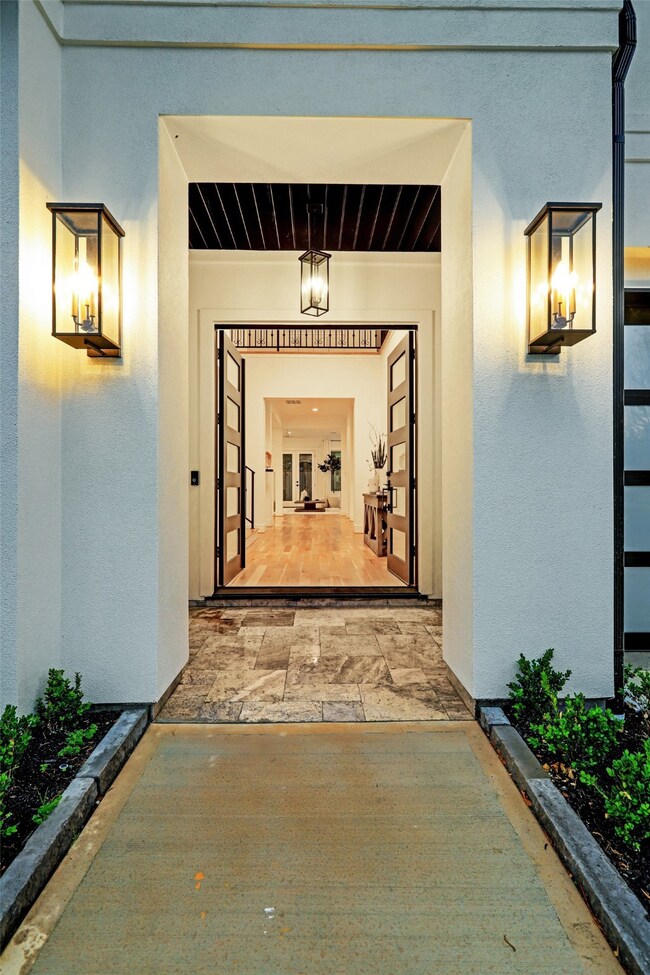 1535 Hewitt Dr, Houston, TX 77018 - photo 4