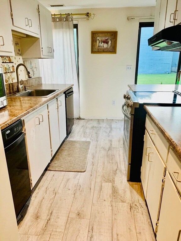 283 Brown Bear Crossing unit 4, Acton, MA 01718 - photo 4