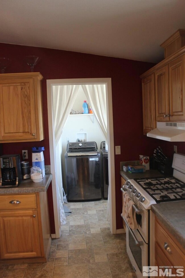 10640 Reins Way, Winnemucca, NV 89445 - photo 7