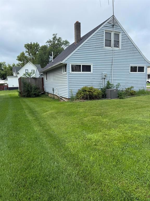 715 Broadway St, Brooklyn, IA 52211 - photo 2