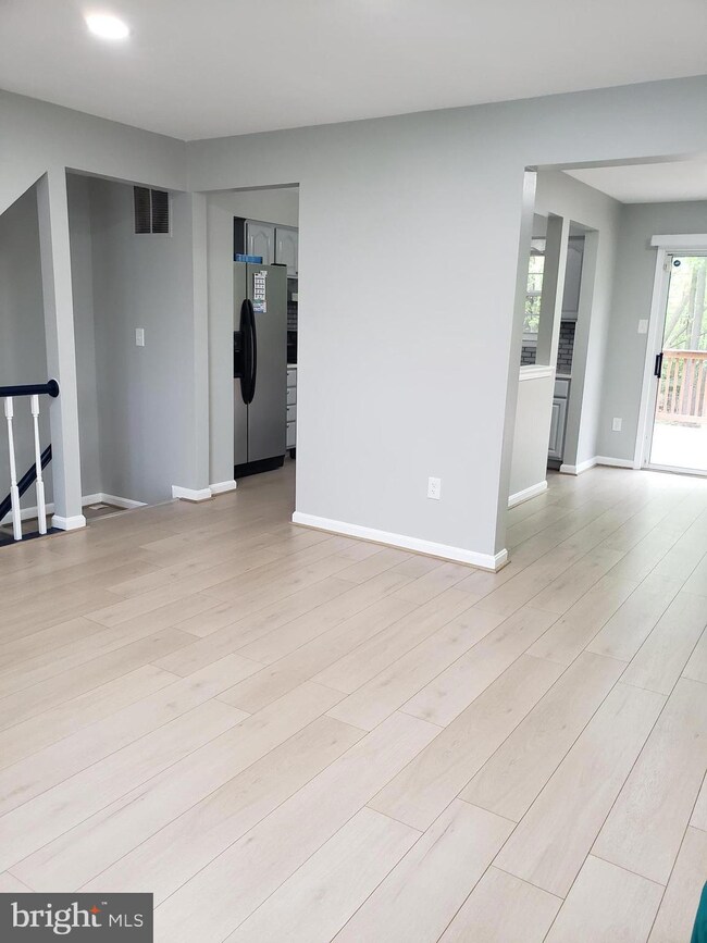 63 Windersal Ln, Parkville, MD 21234 - photo 5