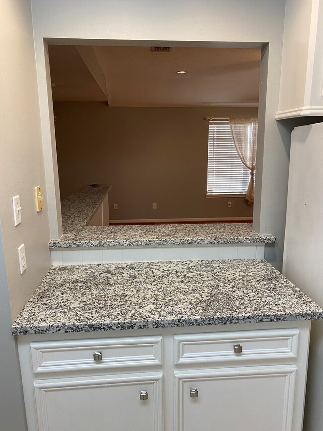 3437 1/2 Palm St, Houston, TX 77004 - photo 7