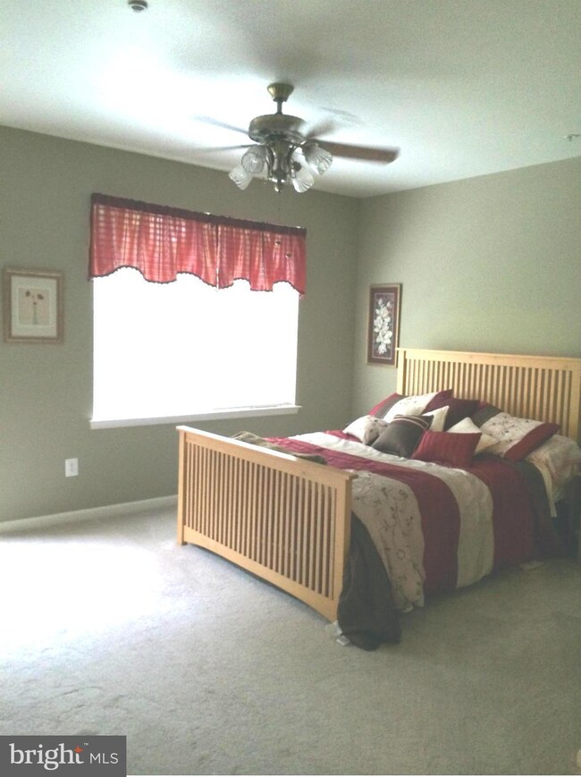 2608 Chapel Lake Dr unit 408, Gambrills, MD 21054 - photo 3