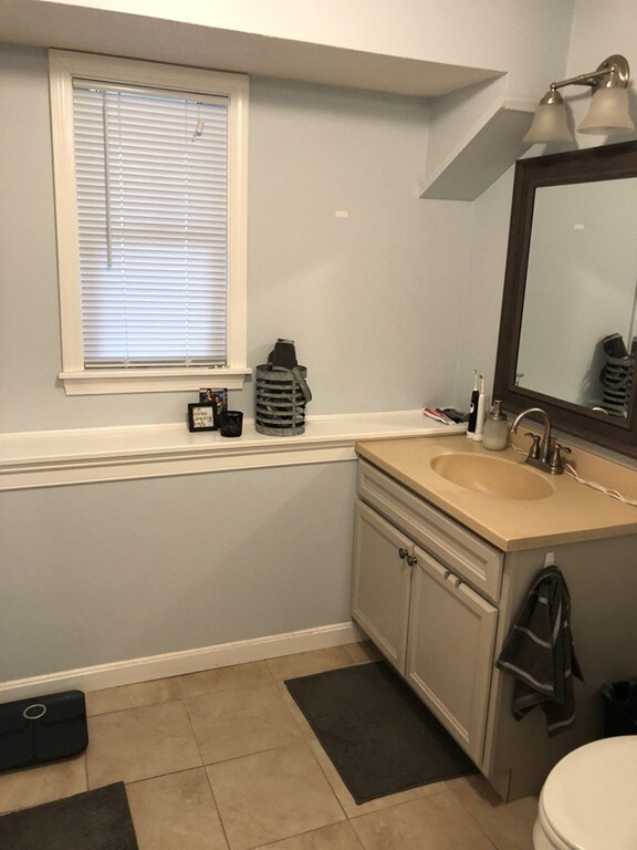 52 Lawrence St unit 3, Wakefield, MA 01880 - photo 3