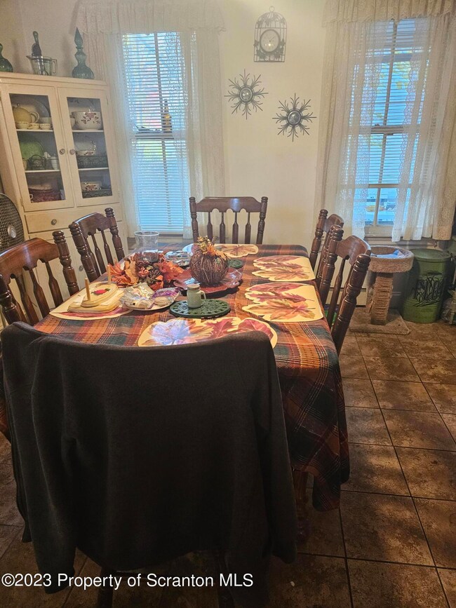 1125 Washburn St unit 1127, Scranton, PA 18504 - photo 3