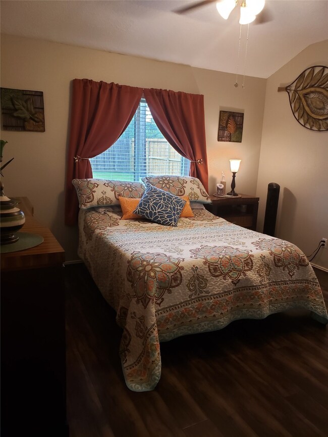 8011 Big Oak Trail Dr, Houston, TX 77040 - photo 6