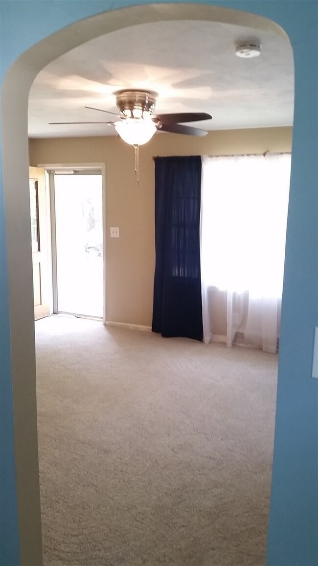 1521 Houston St, Manhattan, KS 66502 - photo 5