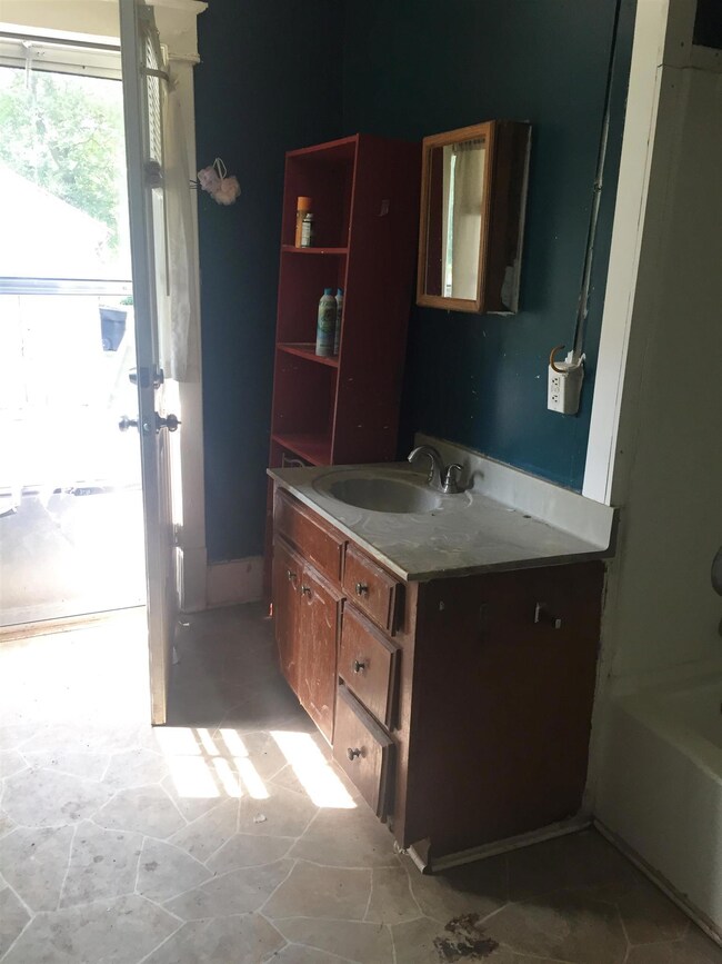 438 B Battle Ave, Murfreesboro, TN 37129